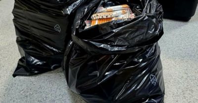 Dzielnicowi zabezpieczyli 401 paczek nielegalnych papierosów